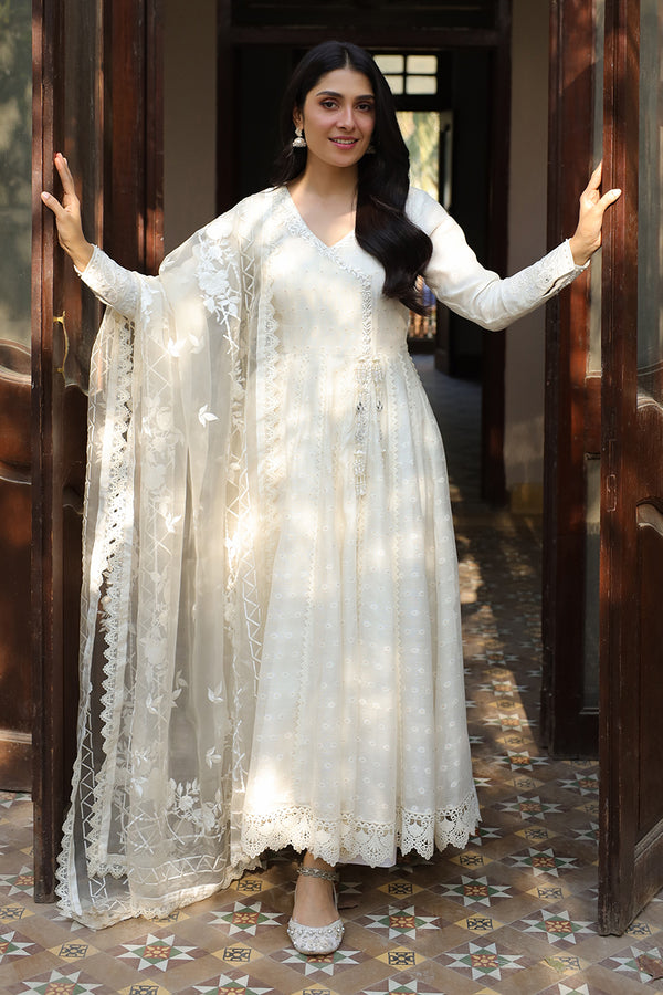 ayeza khan dresses design Ayeza Khan ft. Mona Eid Collection MAKW6