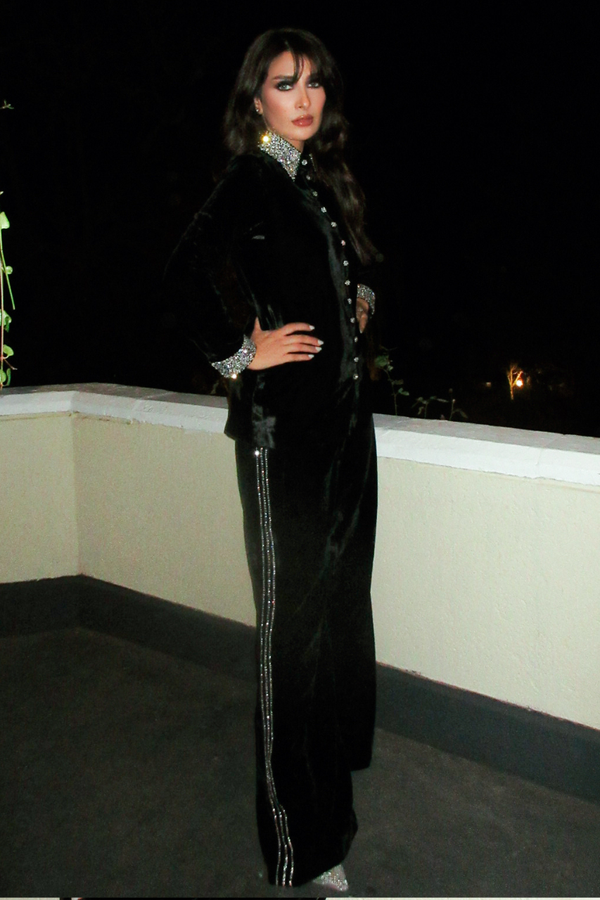 ayeza khan black dress Do you like this beautiful Ayeza Khan black Outfit , To Order +923325039822 WhatsApp , #idealboutique #ayezakhan #kanwalmalik #dress #pakistanifashion
